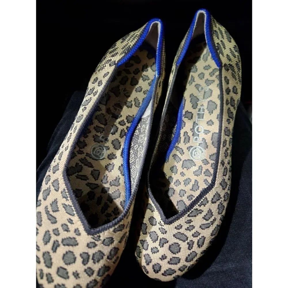 Rothy’s Leopard Print Round Toe Flats Size 7.5
